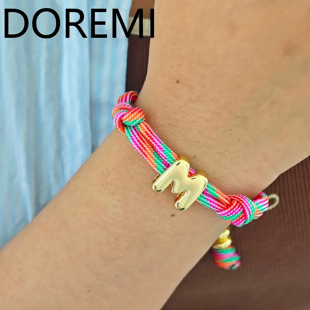 

DOREMI толстый пузырь, золотой металл, первоначальная буква, слайд, браслет с буквами, волнистая веревочная цепочка, красочный дизайн, браслет с буквами