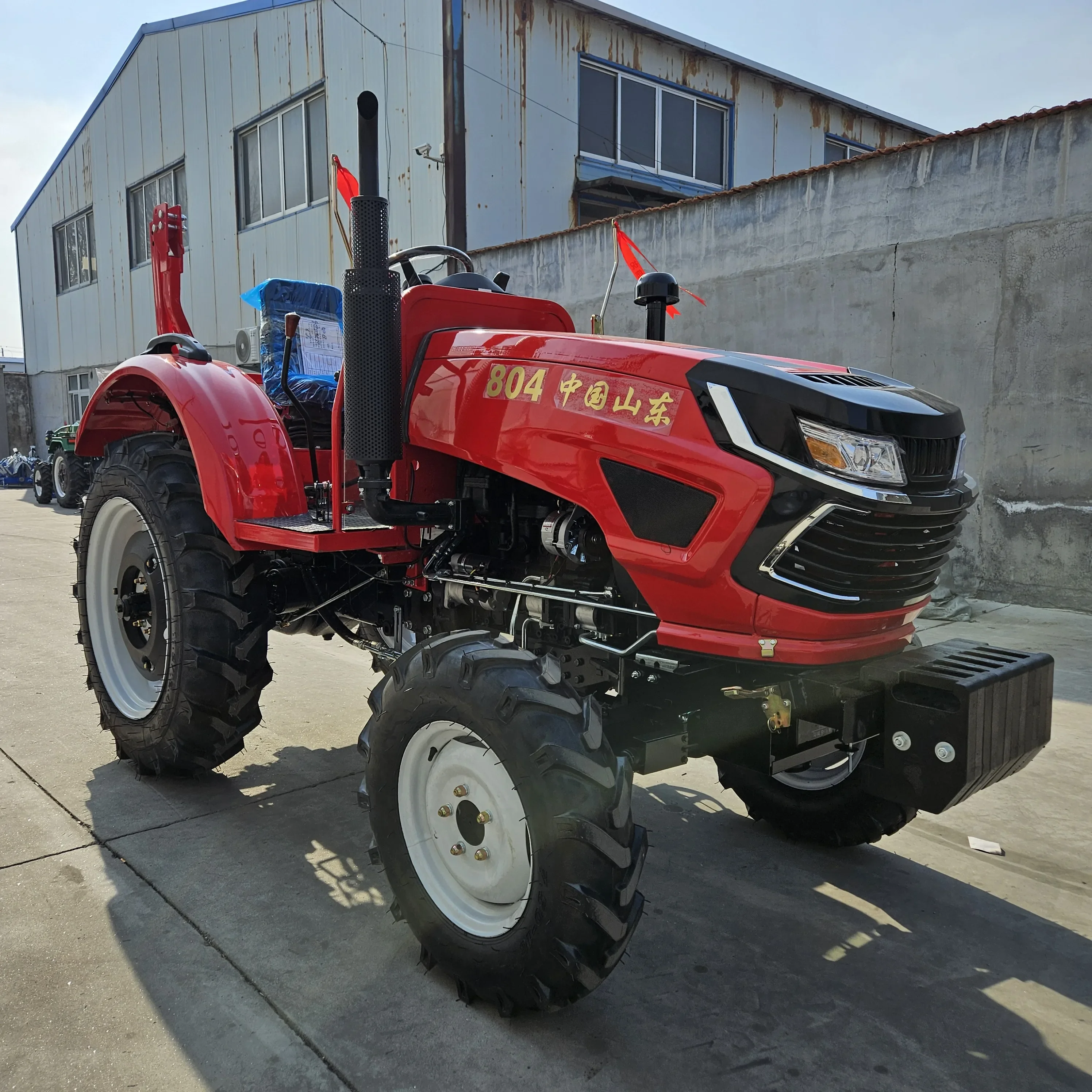 Factory Price High Horsepower Wheeled Tractor 4X4 Compact Mini Gardening Farm Tractor