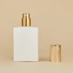 30ml Screw Black White Square Glass Spray Perfume Bottle Cosmetic Packaging Empty Bottles Can Be Filled in Perfume Bottles