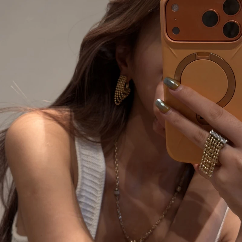 Thumbnail 3 - #32 Best K Gold Earrings to Buy In 2026