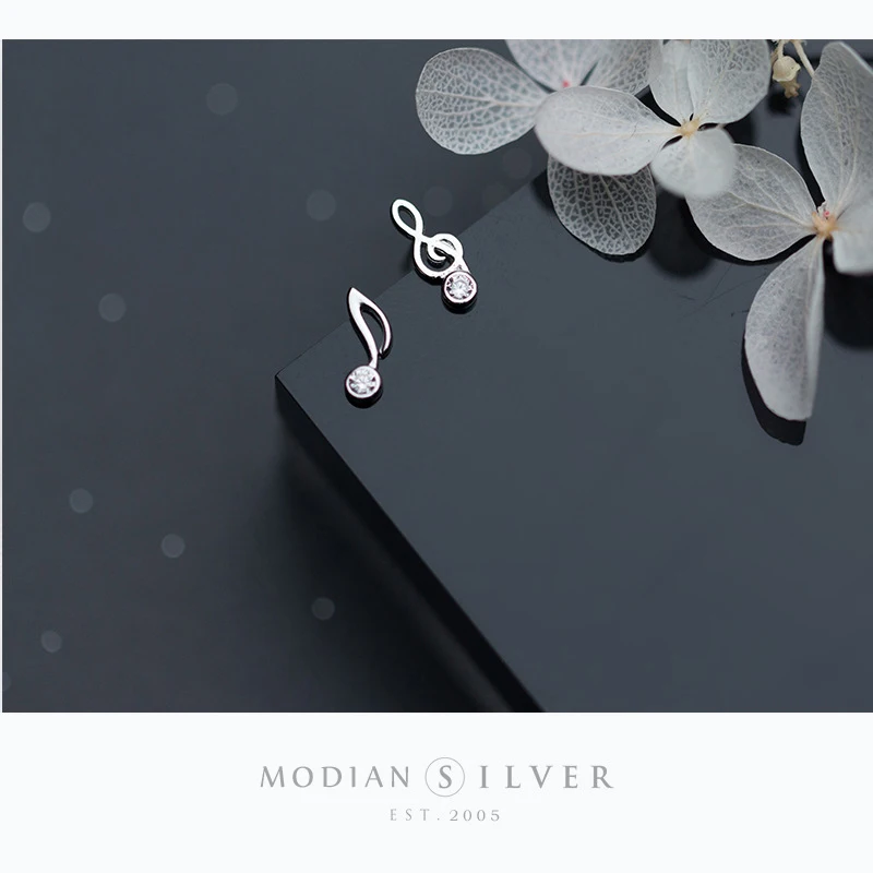 Modian Real 925 Sterling Silver Luminous CZ Cute Musical Note Asymmetry Stud Earring for Women Anti-Allergy Ear Pin Fine Jewelry