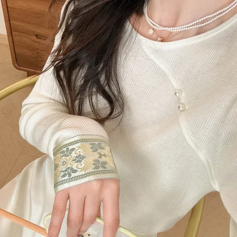 

New Spring Autumn Sweater for Women New Vintage Harajuku Jacquard Chic Versatile Round Neck Long-sleeved Top for Women Pullovers