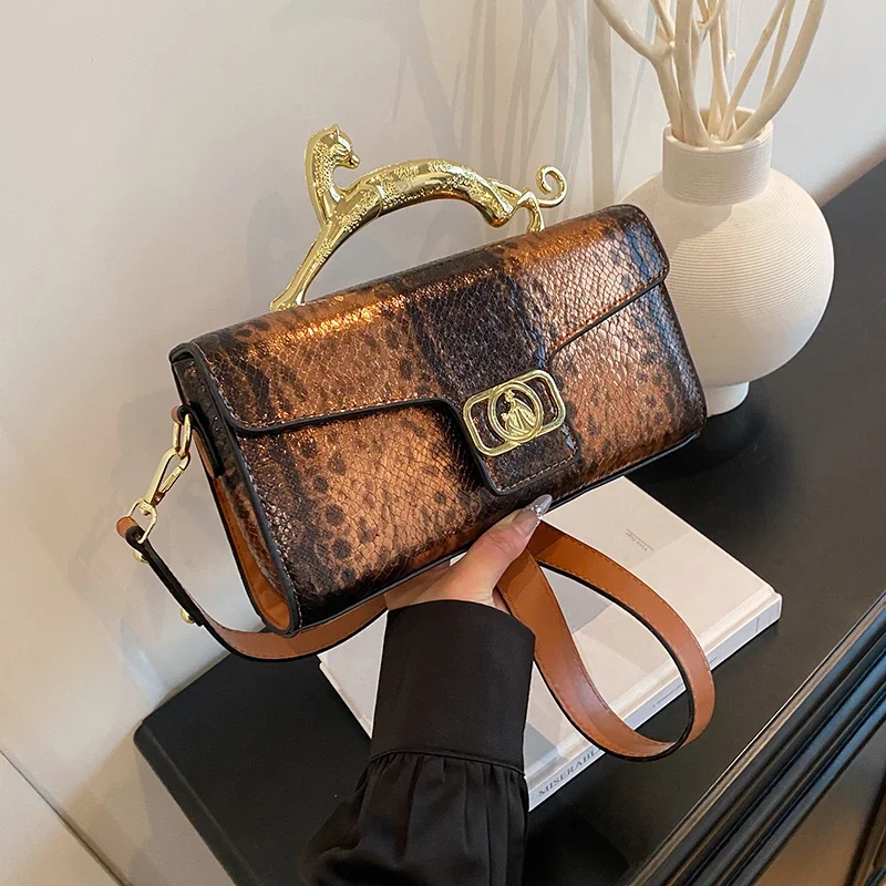 

Simple Elegant Backpack Bag Minimalist Leather Solid Color For Men And Women With Paris Design