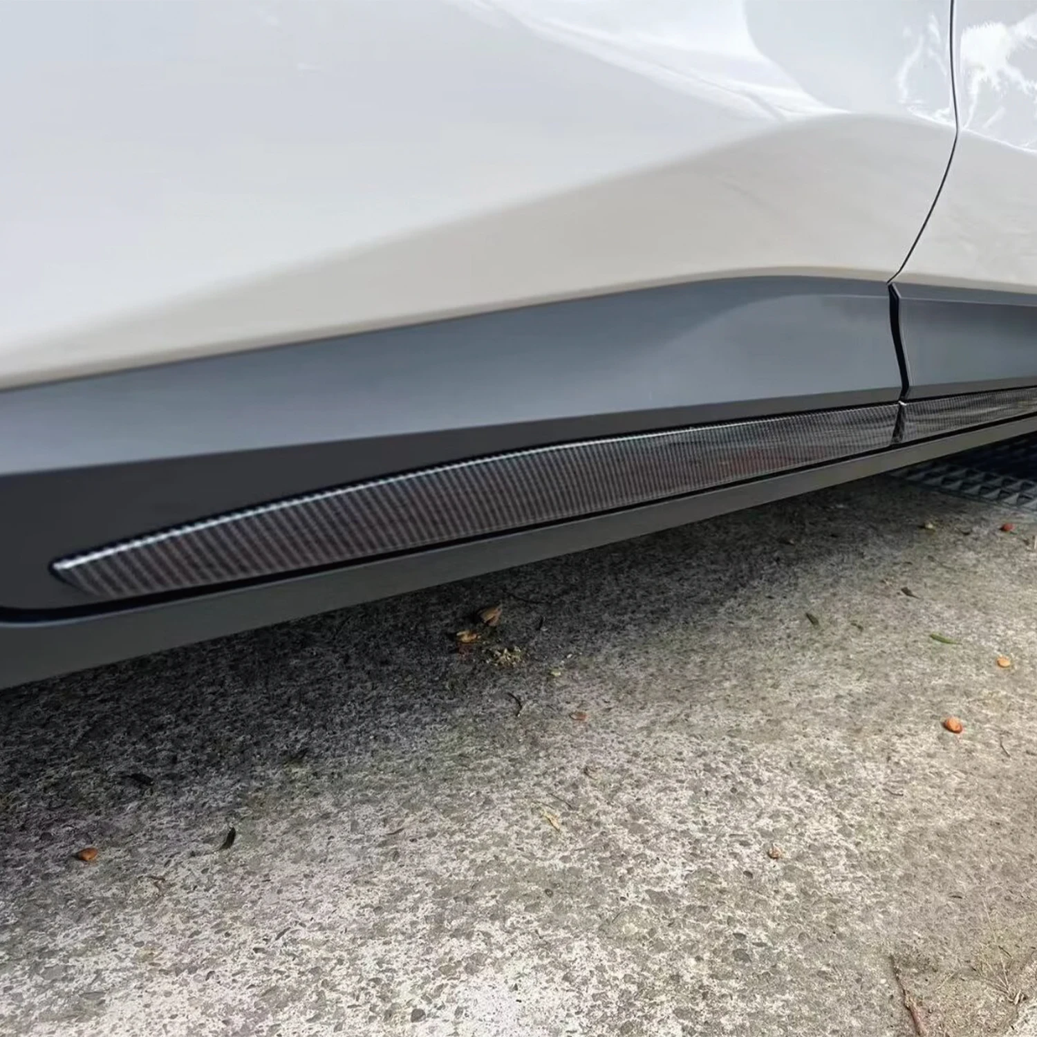 

For Toyota Yaris cross 2024 2025 Car Exterior Side Door Molding Strip Cover Trim ABS Carbon Fiber Grain 4pcs