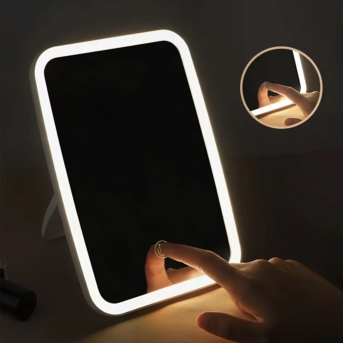 Specchio per trucco a LED con ricarica USB con sensore tattile Illuminazione a 3 colori Luminosità regolabile Specchio cosmetico da tavolo pieghevole con