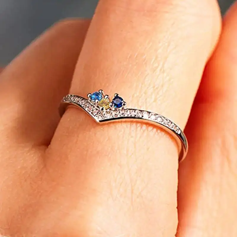 Huitan Eleganter Damen-Ring mit eingelegtem Mikro-glänzendem CZ, ausgefallene Damen-Accessoires für Hochzeit, Verlobung, trendiger, vielseitiger Alltagsschmuck