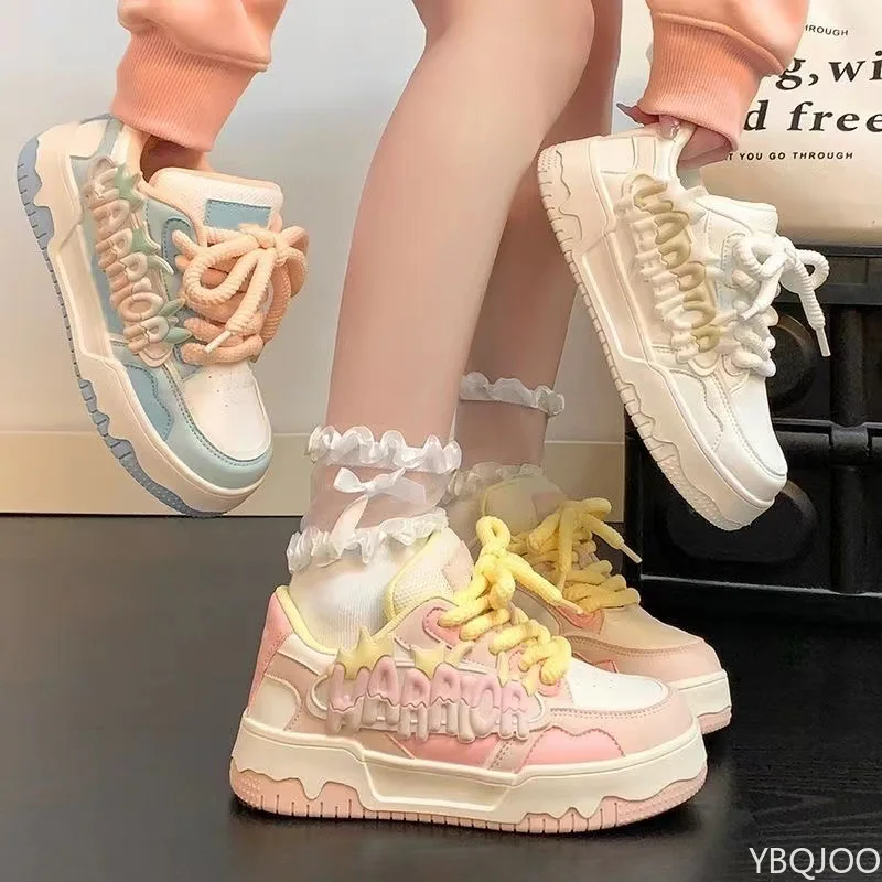 أحذية رياضية نسائية مريحة جديدة عصرية متعددة الاستخدامات ومقدمة مستديرة وأربطة ملونة أحذية مسطحة للنساء #1