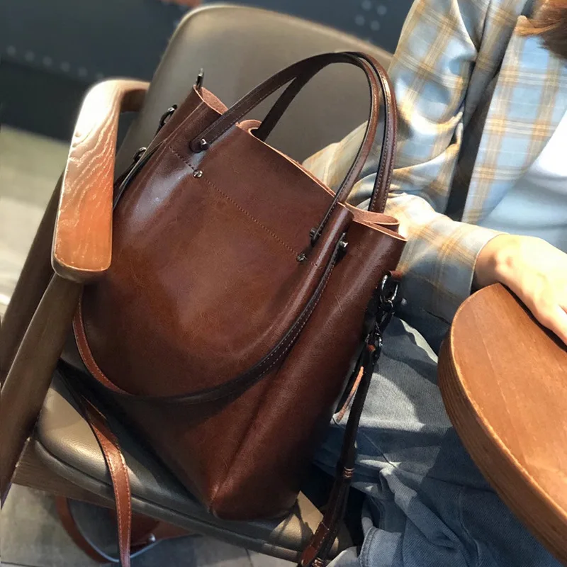 Women\'s Shoulder Bag High-capacity Casual Tote Oil Wax Cowhide Leather Handbag Lady Commuting Bucket High Quality Messenger Bag