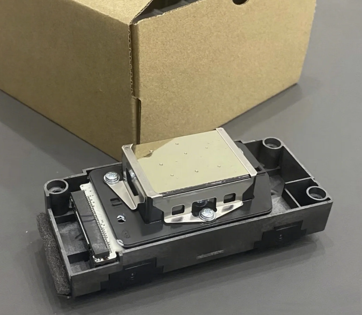 

Unlocked eco solvent Printhead Print head for Epson/Mutoh RJ900 1604 /Mimaki/Phaeton Series Inkjet Printer DX5 F186000 F187000