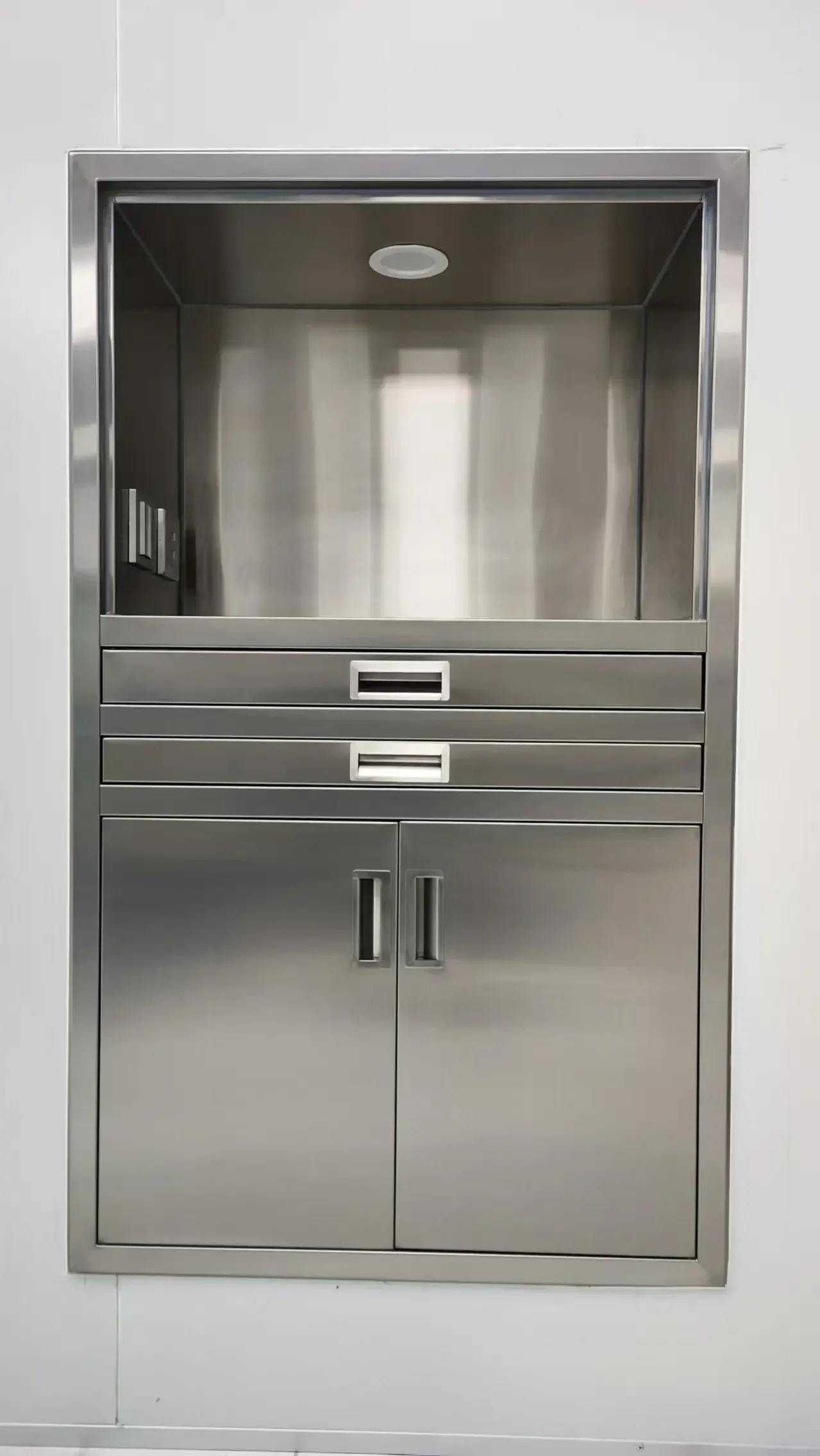 Chemical Workstations In University Laboratories Stainless Steel Medical Storage Cabinets