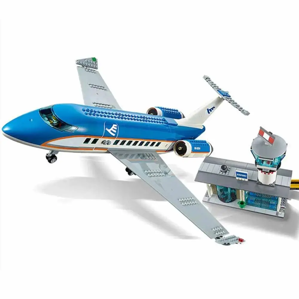 MINISO city Manned Passenger plane Aircraft Building Blocks Bricks Space Shuttle 694PCS Model Toys Kids Gifts