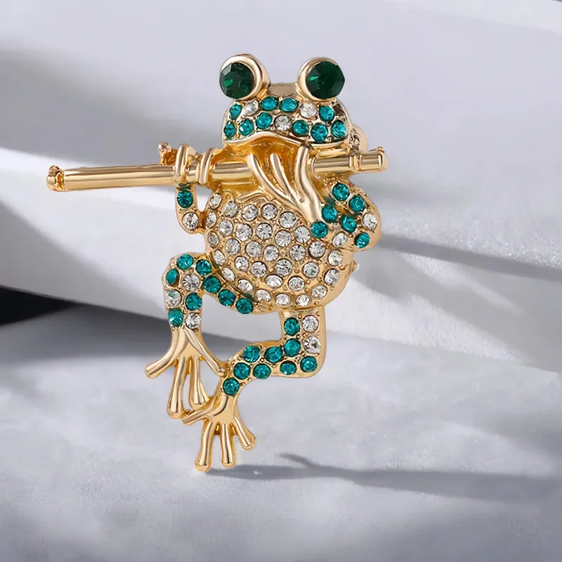Vintage Rhinestones Cute Cartoon Creative Personality Flute Frog Brooch