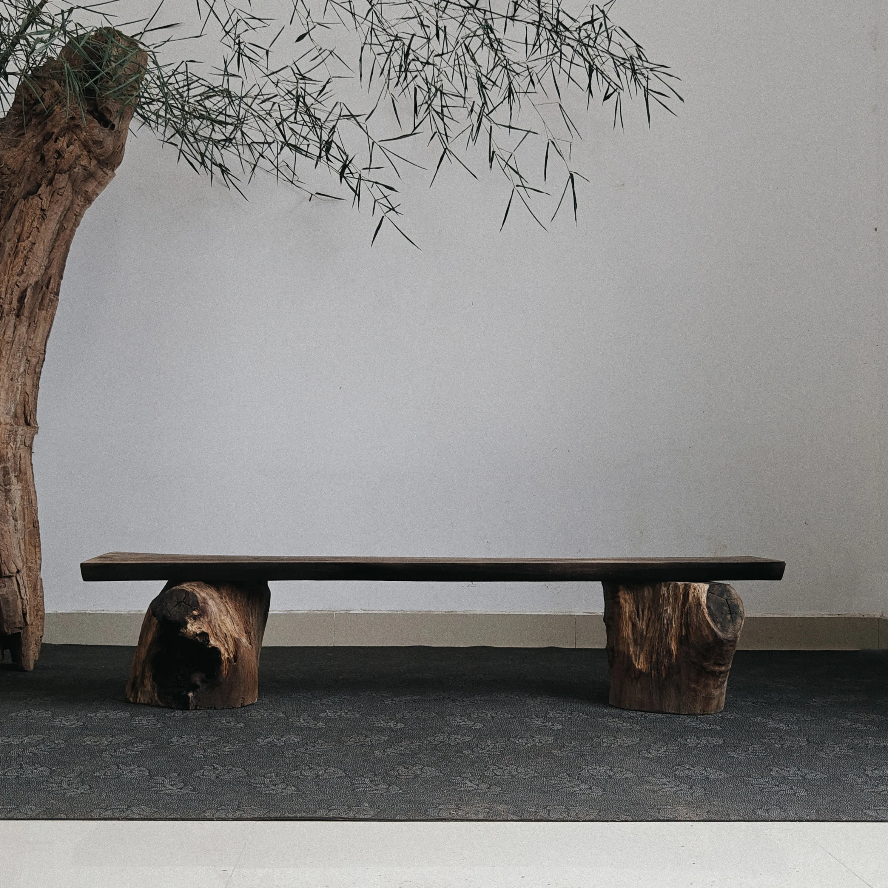

Wabi Sand Chinese ancient style bench log creative design special-shaped Zen art weathered solid wood bed and breakfast tea room