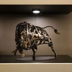 Iron woven cow Metal sculpture Iron sculpture Abstract sculpture Modern sculpture Home furnishings Animal sculpture Decoration C