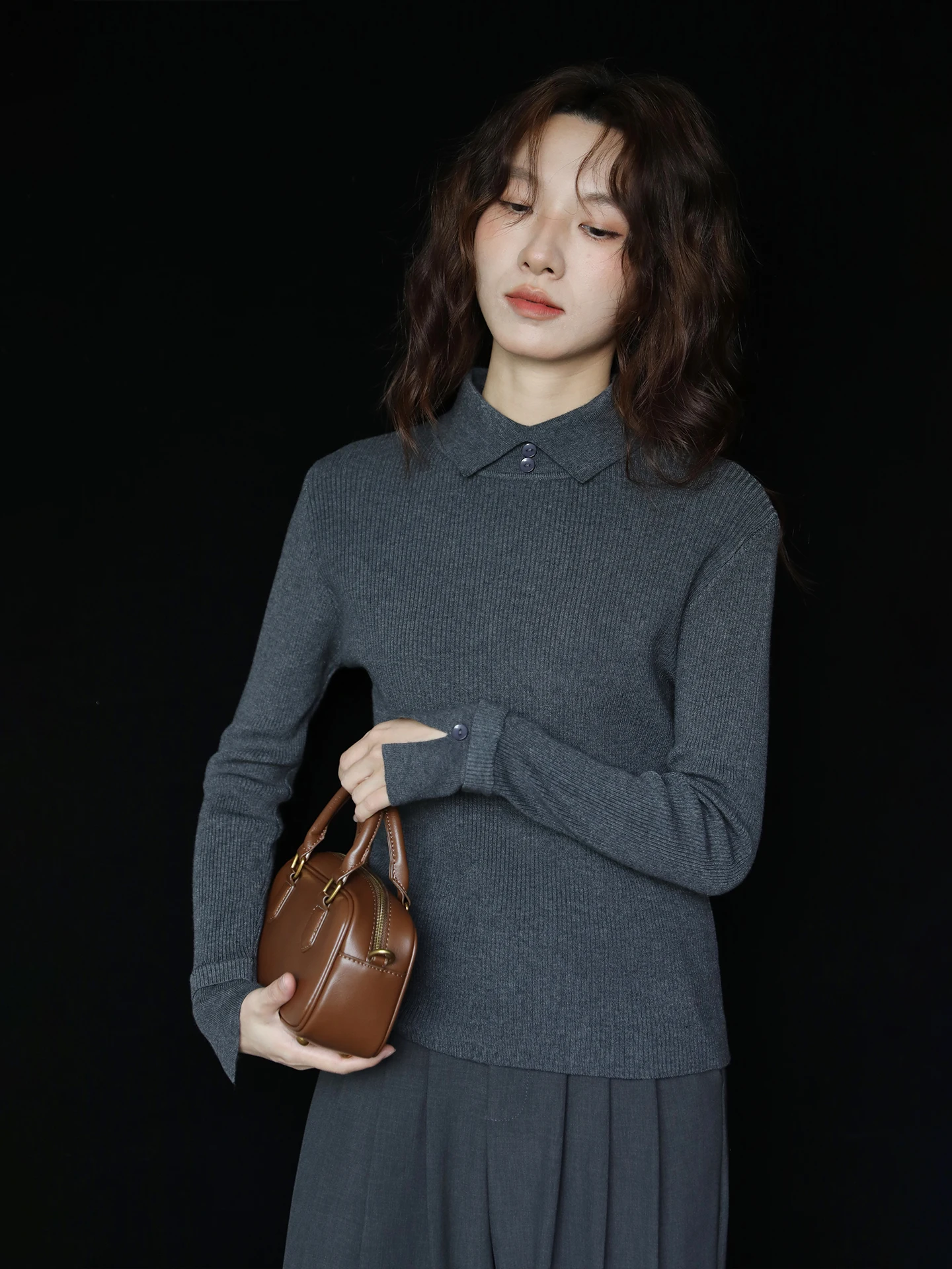 

Осенне-зимний вязаный свитер с отложным воротником в винтажном стиле, женский, с длинными рукавами, мягкий, модный, универсальный топ V-образного кроя