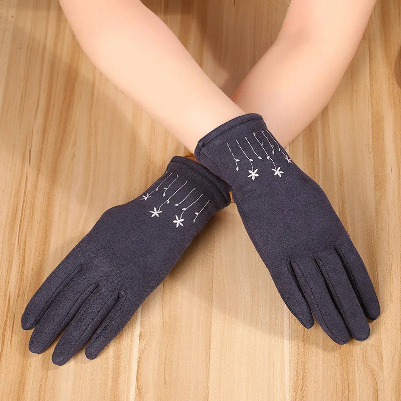 New Autumn And Winter Women Thicken Keep Warm Embroidery Suede Gloves Drive Cycling Cute Lovely Elegant Windproof Soft