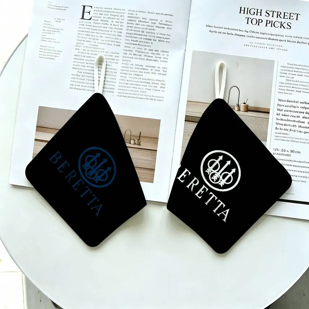 Gun Beretta logo Polyester Cotton Hanging Kitchen Towel, Soft Hand Wiping Towel, Reusable for Kitchen Bathroom Home