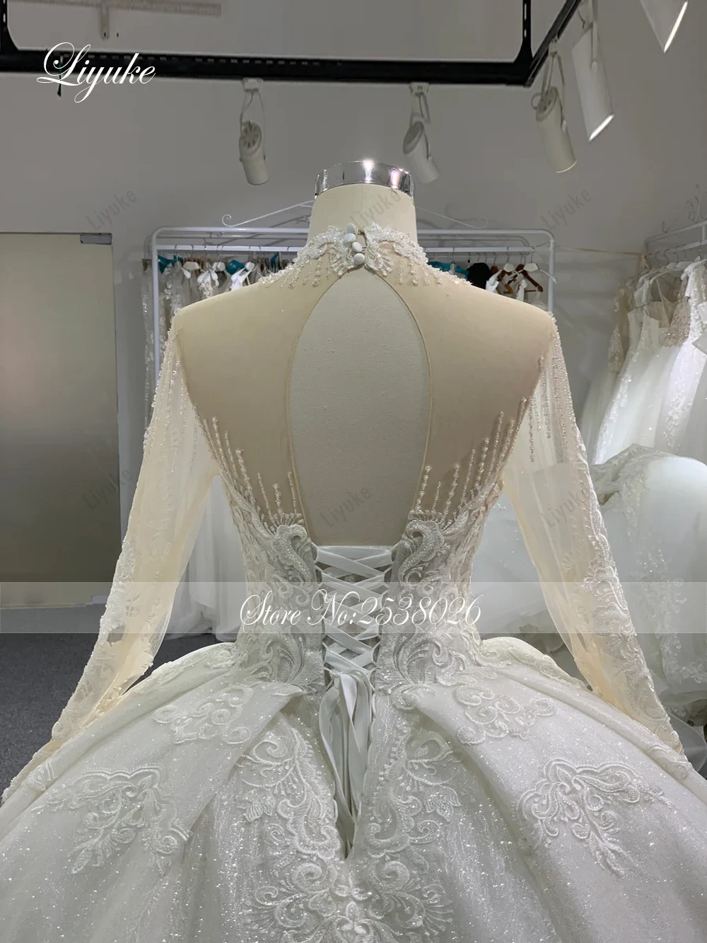 Liyuke op maat gemaakte luxe glanzende kant hoge kraag baljurk trouwjurken kralen parels volledige mouwen prinses bruidsjurken