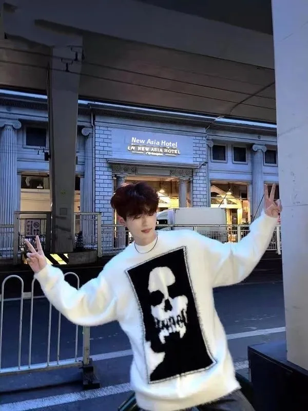 

Вязаный свитер оверсайз с американским принтом черепа, свободный крой, для пар, повседневный, зимний, теплый, из мягкой ткани, с круглым вырезом