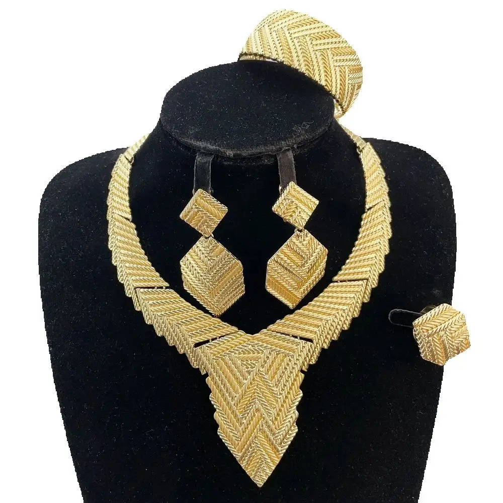 

Hot Selling Italian Gold Plated Jewelry Women's Wedding Party Banquet Big Pendant Light Weight Bold Jewelry Sets FHK21803