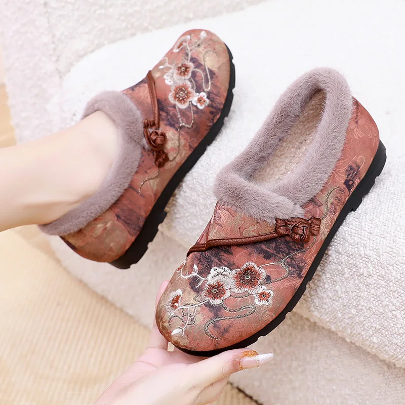 

Warm Comfort Mom Shoes Traditional Button Embroidered Loafers Autumn Winter Snow Cotton Boots Women Vintage Flat Winter Shoes