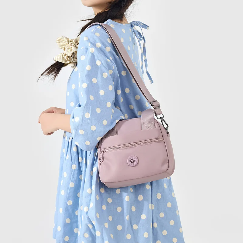 Women's Mini Handbag Fashion Commuter Versatile Shoulder Bag Lightweight Waterproof Nylon Fabric Bag Phone Bag Crossbody Bag