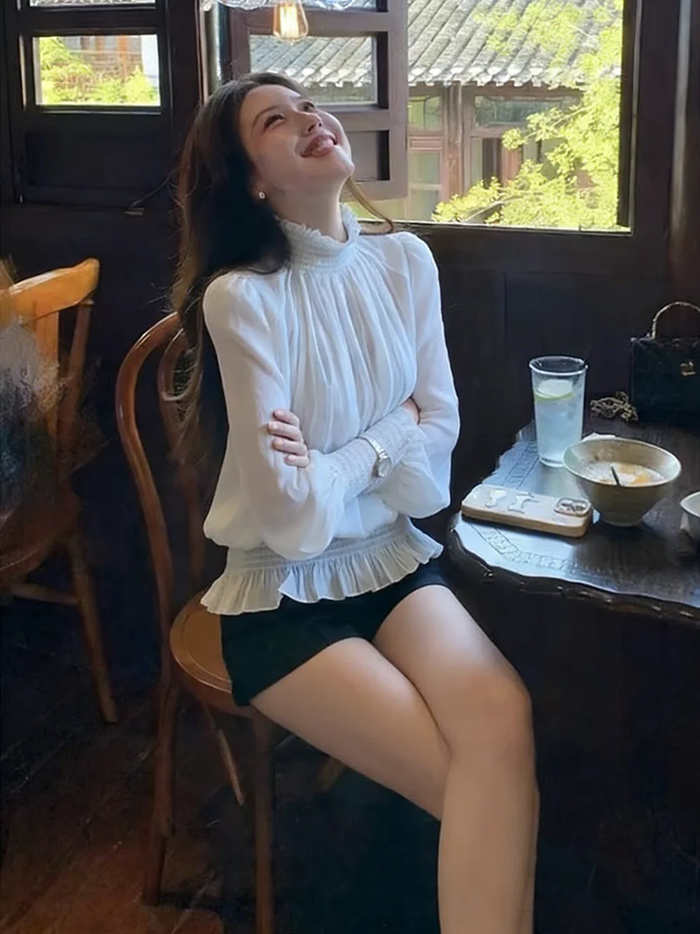 

Белая женская блузка с длинным рукавом, уникальным плиссированным дизайном и французским кроем, свободного силуэта, премиум-класса