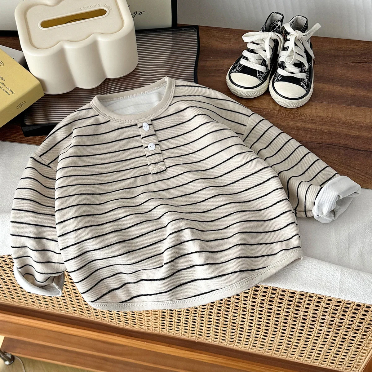 Jungen Langarm-Streifenshirt Frühling Herbst Mädchen Warmes Unterhemd Baby Weiches Kinder-Sweatshirt Kinder Casual Campus-Layering – Detail 11