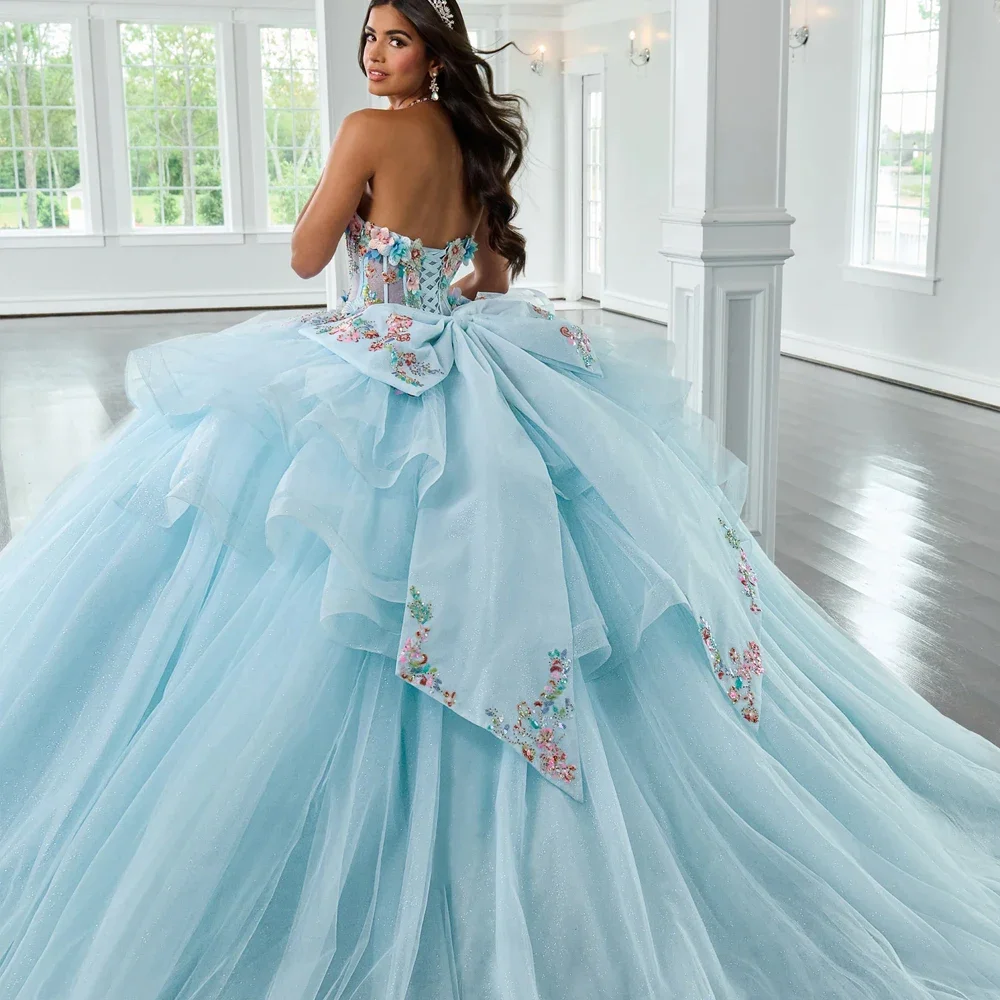 فساتين Quinceanera جديدة باللون الأزرق الفاتح 2026 فتاة حلوة 15 16 فستان حفلة عيد ميلاد على شكل قلب مزين بالدانتيل فستان مكسيكي بدون ظهر