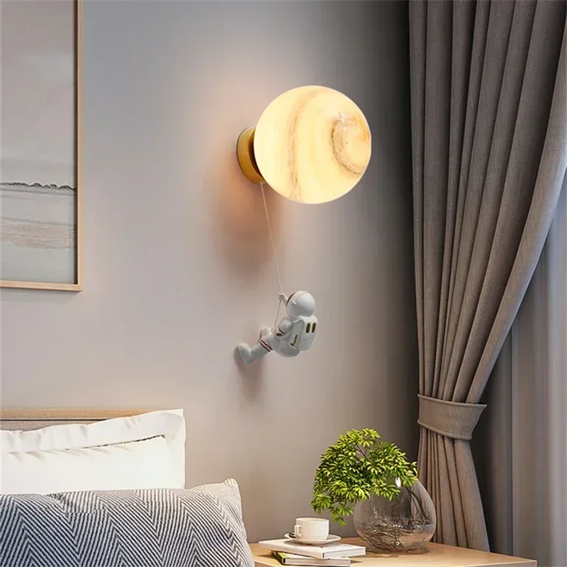 

Modern Minimalist Creative Astronaut Cartoon Lunar Wall Light Children's Room Boy Bedroom Bedside Background Wall Light