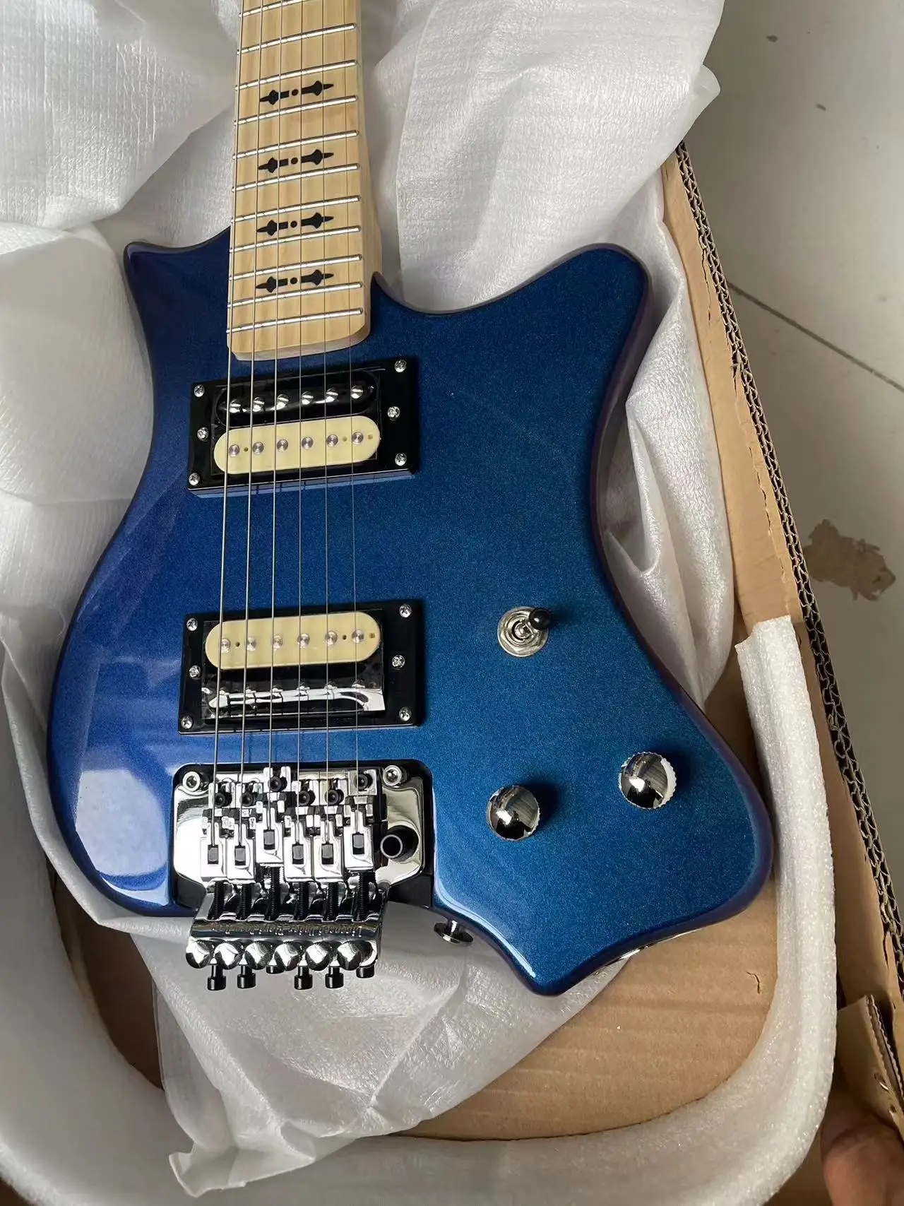 Customized Chameleon mini travel guitar electric guitar floyd rose high quality mahogany solid wood maple neck fretboard only