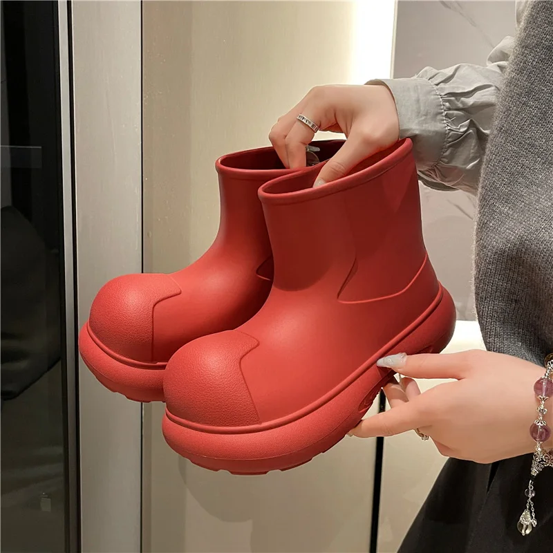 

New Women Wide Toe Red Rain Boots Teen Girls Waterproof Ankle Boot Woman Fashion Platform Water Shoes For Outdoor Rainy Days