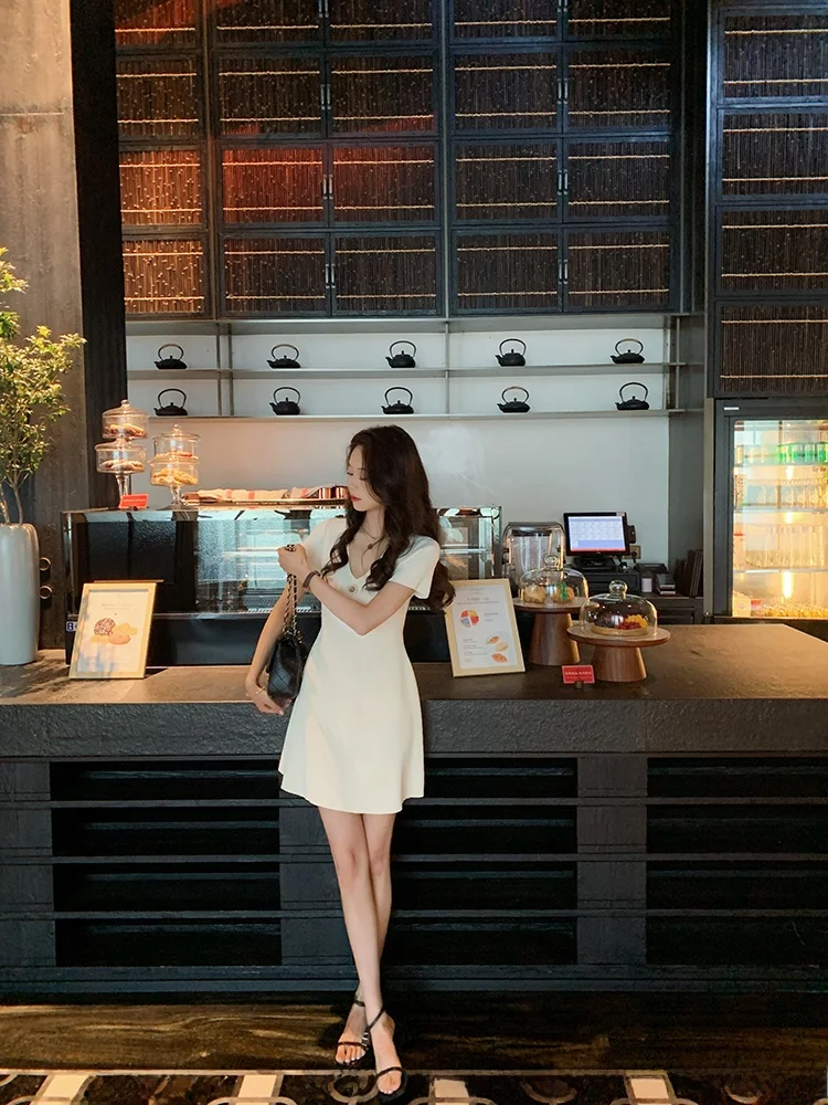 

Bigyu Slim Fit V-Neck Short Sleeve Ice Silk Knitted Dress High Waist A-Line Slimming Skirt Short Dress Korean Style Commute