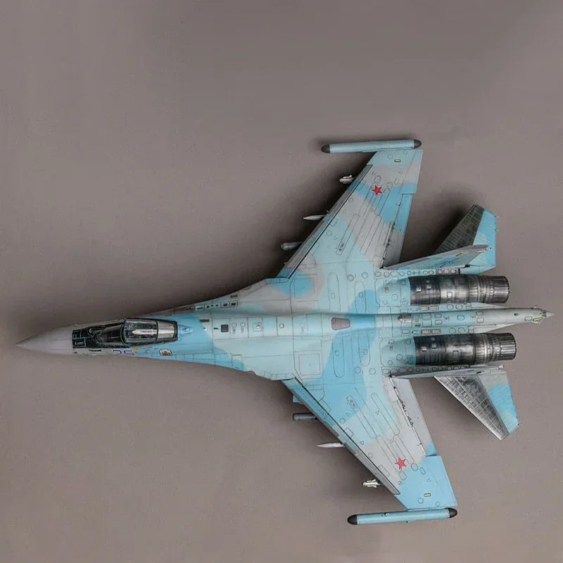 Great Wall hobby L4823 1/48 modelo de avión ensamblado Su-35S/8 protector lateral-E aire a tierra versión montada reassemblada caza