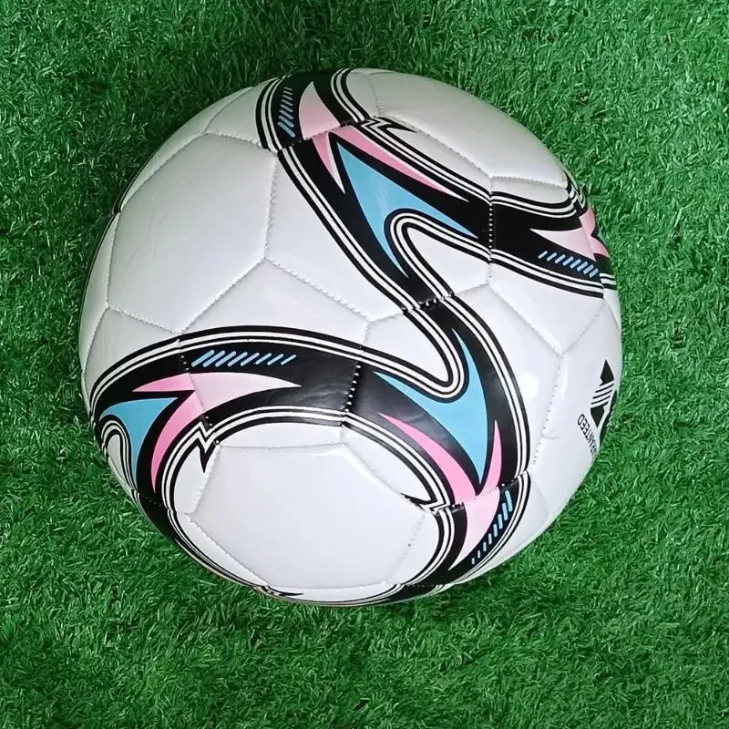 Pallone da calcio standard misura 5 - PVC di alta qualità, resistente all'usura, costruzione per allenamenti giovanili/adulti e partite competitive