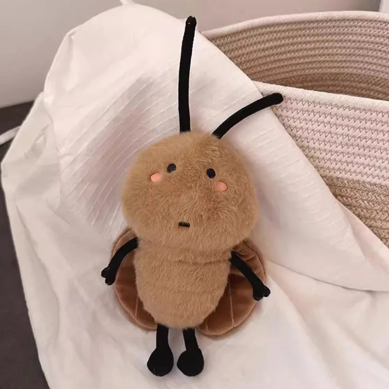 الإبداعية صرصور أفخم دمية لطيف مضحك ألعاب من القطيفة محاكاة صرصور الطفل هدية عيد ميلاد على ظهره قلادة ديكور المنزل