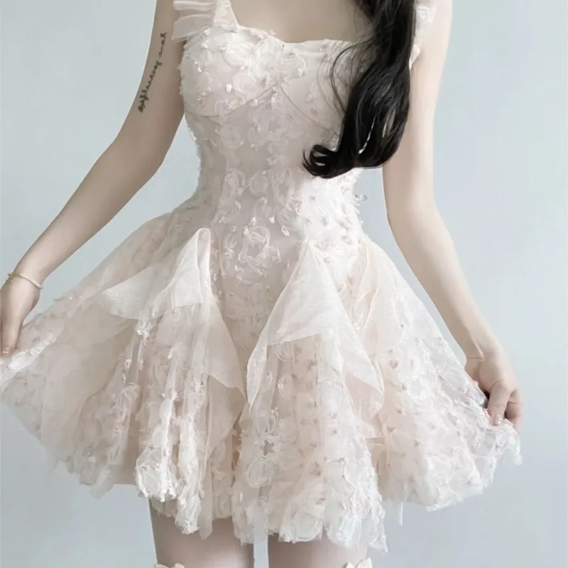 

White Tea Sweetheart Pure Desire Girlish Style Flying Sleeves Short Skirt Heavy Industry Fur Ball Waist-Tight Dress