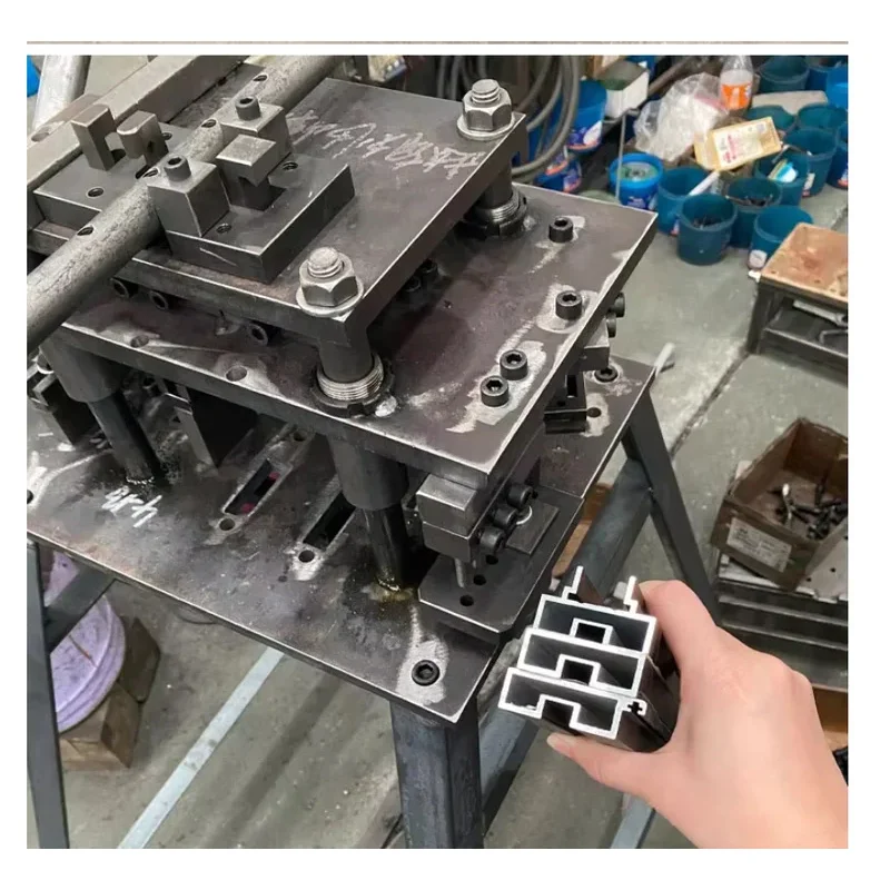 

Door frame manual punching and drilling hine for hinge countersink screw hole processing