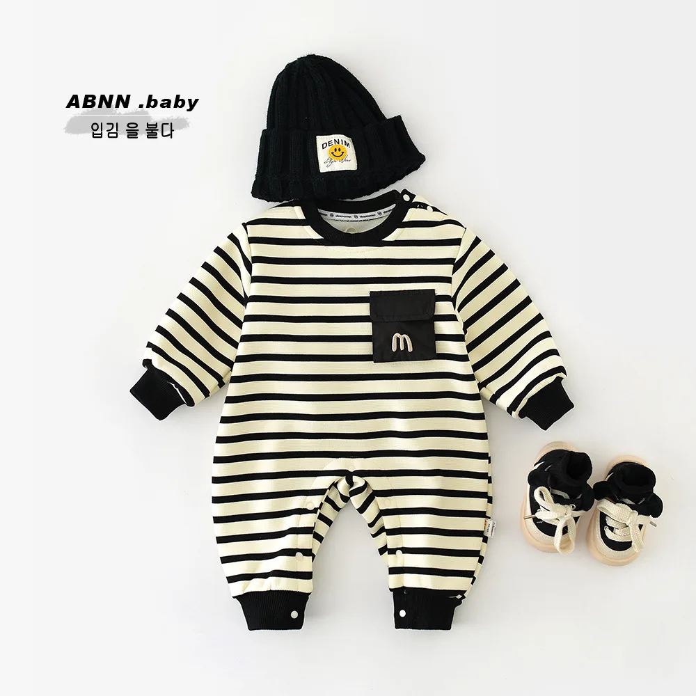 2024 Autumn Winter Baby Boys Fleece Rompers Cotton Plus Velvet Striped Thickened Infant Boys Bodysuit Newborn Boys Jumpsuit