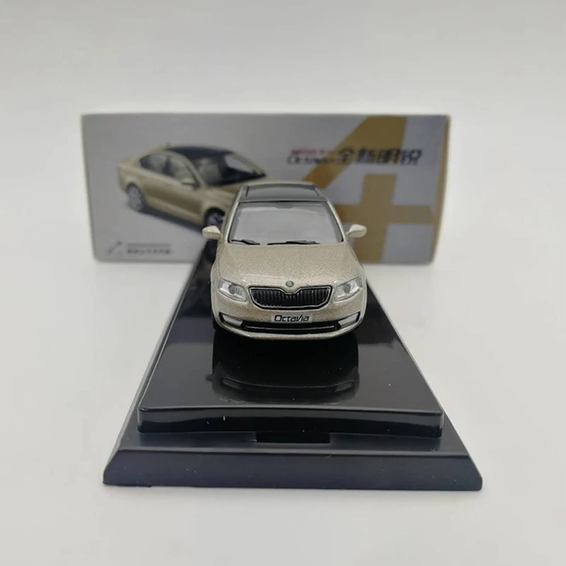 Diecast 1:64 Scale Skoda Octavia Alloy Car Model Toys Collectible Souvenir