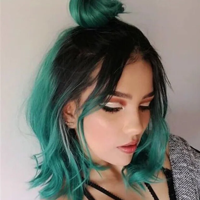 Green Wigs for Women Synthetic Wig Straight Middle Part Wig Short Black Green