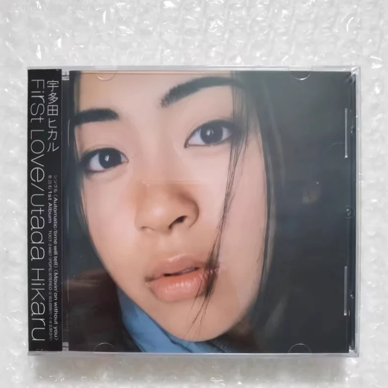 CD de Música del Cantante y Compositor Japonés Clásico y Reconocido Utada Hikaru, Álbum First Love, Hikki, Caja de Regalo Musical en Disco Compacto