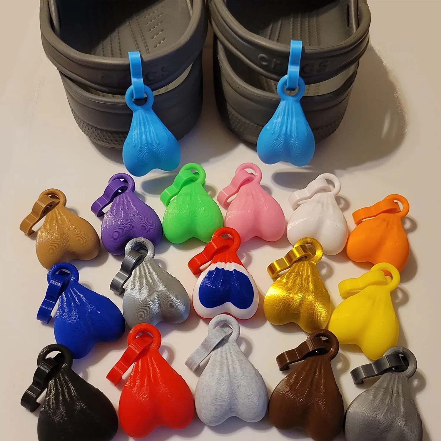 Slipper Decoration Pendant For Croc Nuts Balls Hole Shoes Hanger Shoes Buckle Shoe Accessories Decoration Ornament For Kids Gift