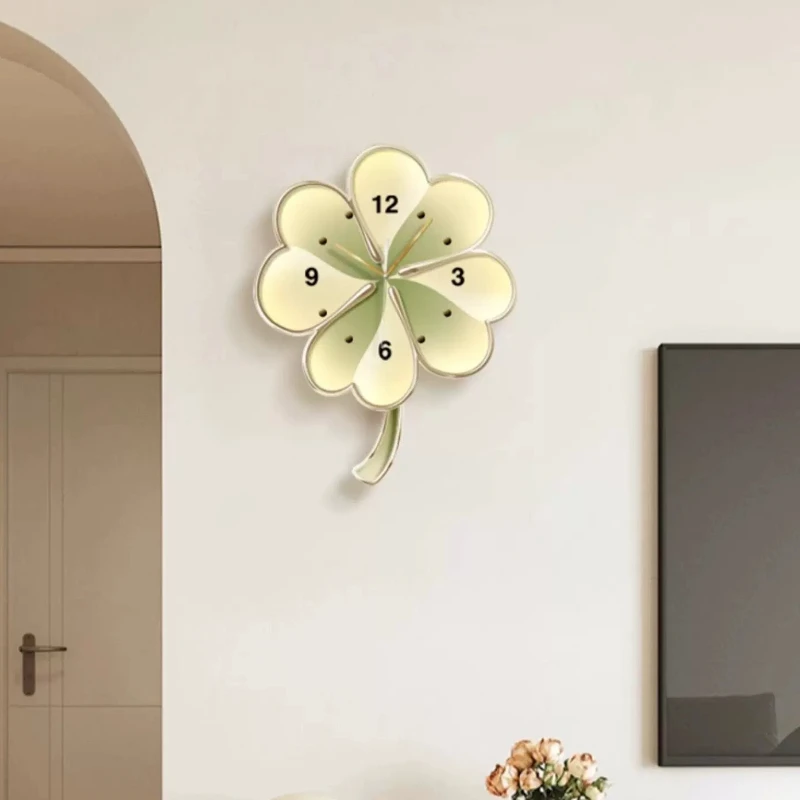 Nordic Fashion Wall Watch Luxury Aesthetic Modern Living Room Wall Watch Minimalist Design Horloge Murale Ornaments Home Decor
