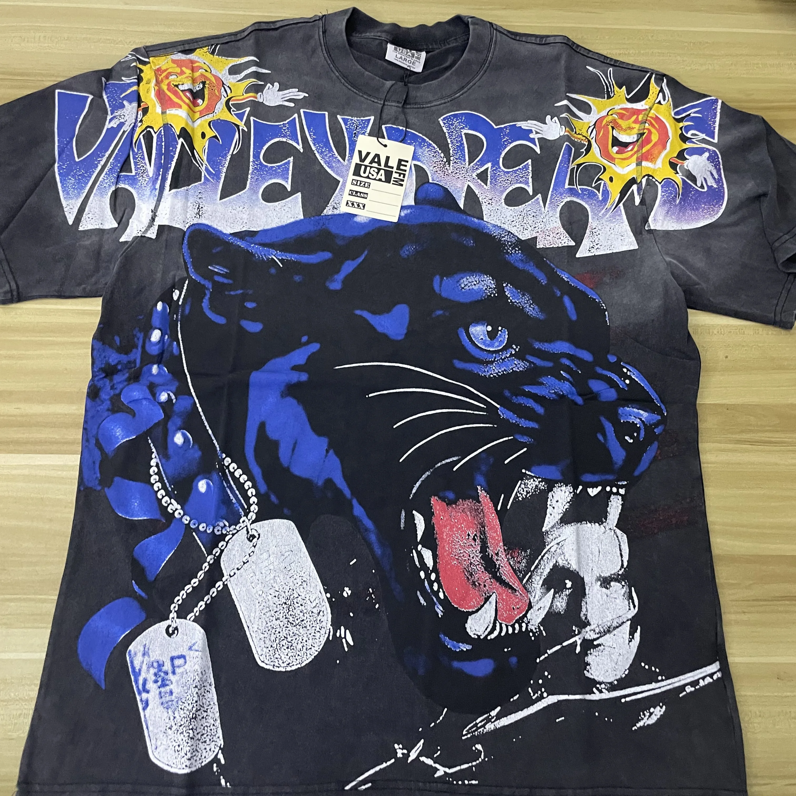 VALE FOREVER Vintage Distressed VALE DREAMS Graphic Tee Unisex Loose  Motorcycle Print Short Sleeve T-shirt