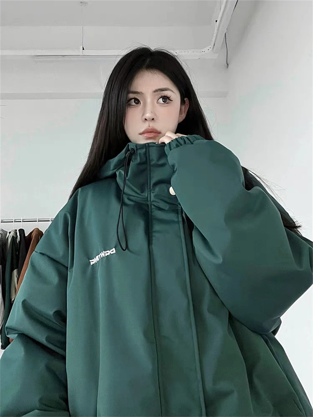 Oversized Down Cotton Bread Jacket for Women in Autumn and Winter, Thickened Small Jacket, New 2023