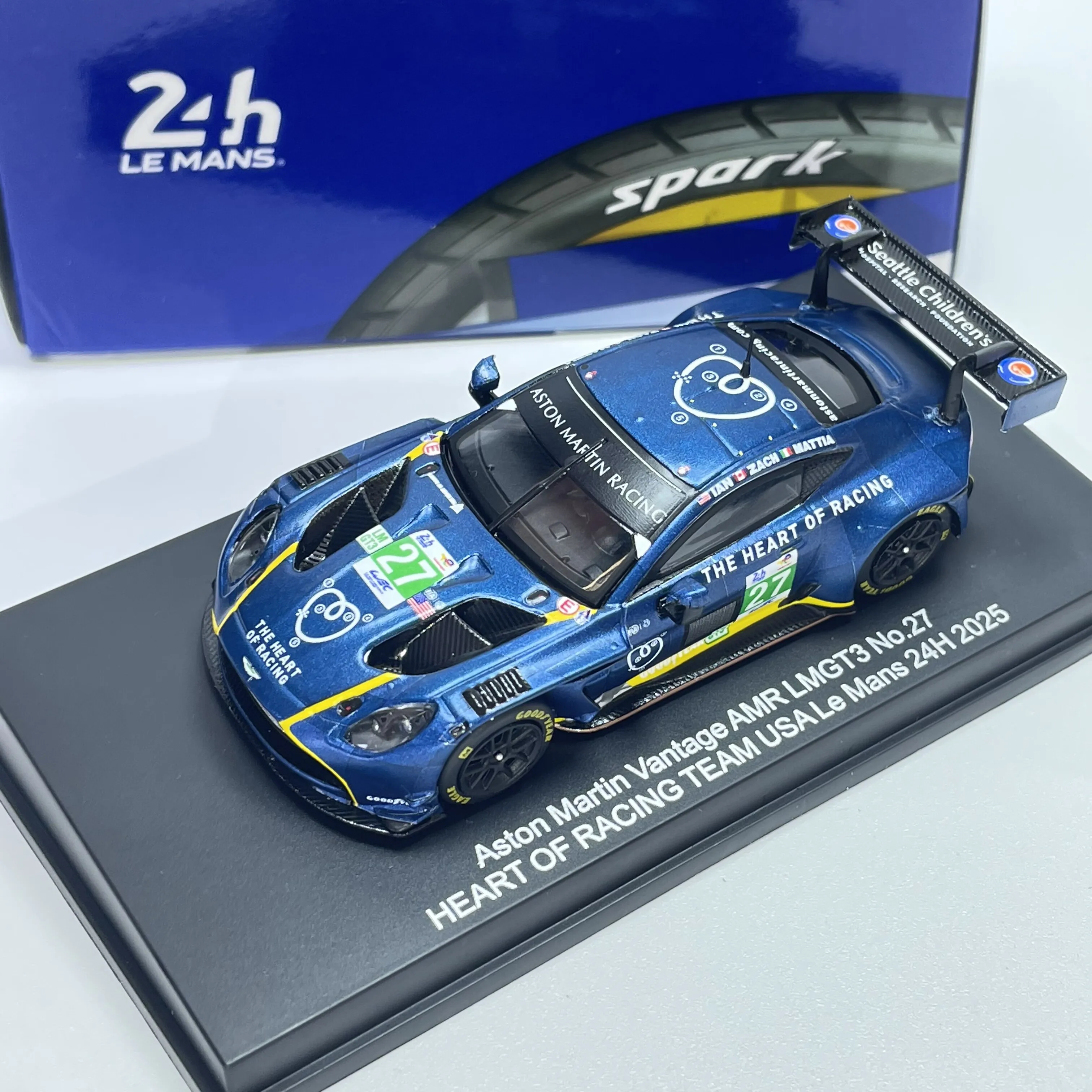 In Stock 1: 642025 Endurance Racing Car Model Cast Static Car Model - Creative Decoration Item - Festival Gift