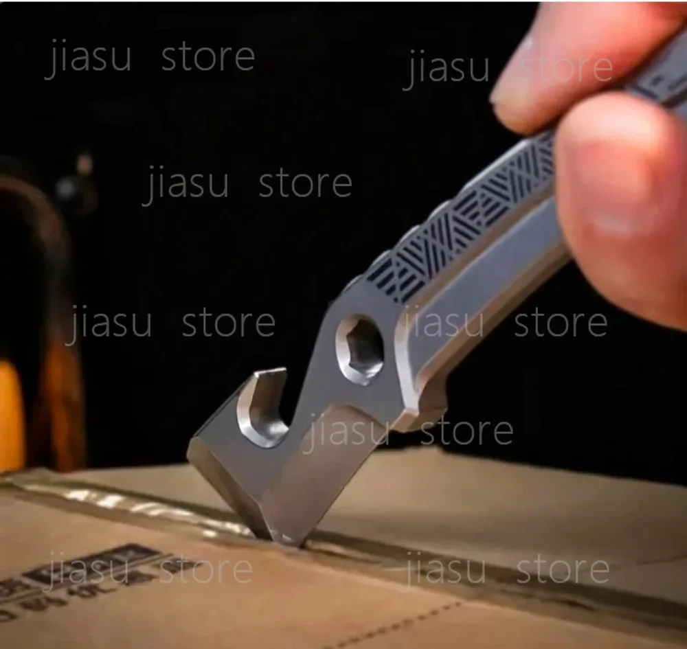 1PCSIron Ridge Crowbar Titanium Alloy Bottle Opener Multi-function Portable Play Emergency Decompression Equipment