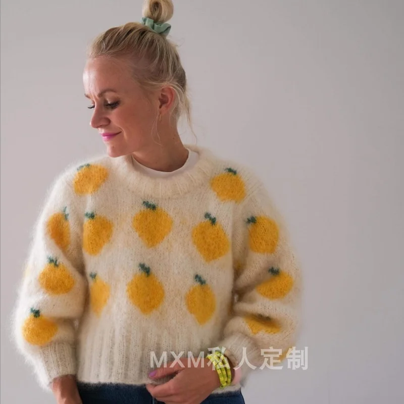 Xiaozhong Autumn and Winter New Cute 3D Pure Hand Knitted Round Neck Fruit Pattern Straight Tube Sweater T-Shirt Short