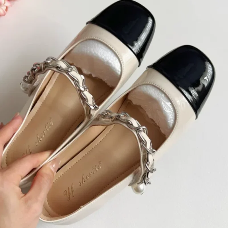 Chain Shoes for Womens Square Toes Low Heels Mixed Colors Mary Janes Patent Leather Chassure Femme Sewing Lines Zapatos De Mujer